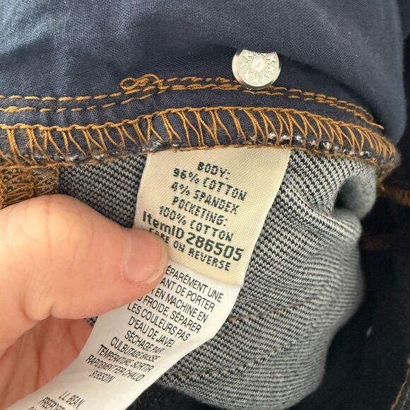 LL Bean Women’s 14 Regular Classic Fit Cargo Dark Wash Jeans New - Picture 7 of 7